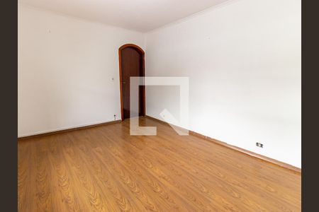 Casa à venda com 320m², 5 quartos e 3 vagasSuíte