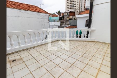 Casa à venda com 320m², 5 quartos e 3 vagasVaranda do quarto 2