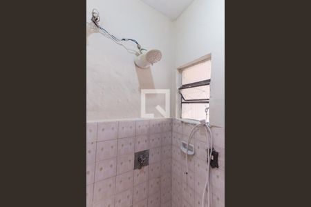 Casa para alugar com 100m², 2 quartos e 1 vaga Casa para alugar com 100m², 2 quartos e 1 vagaBanheiro de Serviço