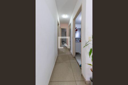 Corredor  de apartamento à venda com 2 quartos, 47m² em Quinta da Paineira, São Paulo