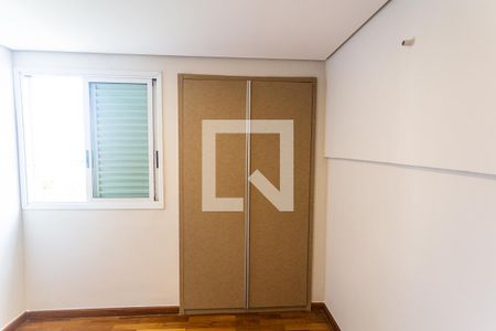 Quarto  de apartamento à venda com 2 quartos, 130m² em Serra, Belo Horizonte