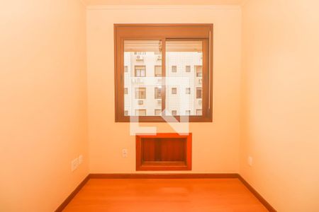 Quarto de apartamento para alugar com 2 quartos, 68m² em Jardim Lindóia, Porto Alegre