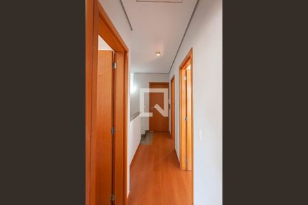 Corredor de casa de condomínio à venda com 4 quartos, 200m² em São Luiz, Belo Horizonte