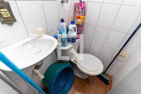 Apartamento à venda com 72m², 3 quartos e sem vaga Apartamento à venda com 72m², 3 quartos e sem vagaBanheiro de serviço