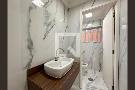 Lavabo de casa para alugar com 3 quartos, 179m² em Santo Amaro, São Paulo