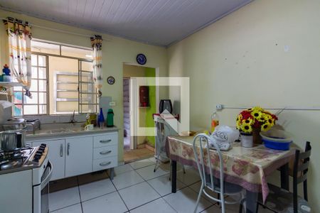 Casa à venda com 225m², 3 quartos e 2 vagas Casa à venda com 225m², 3 quartos e 2 vagasCozinha 2