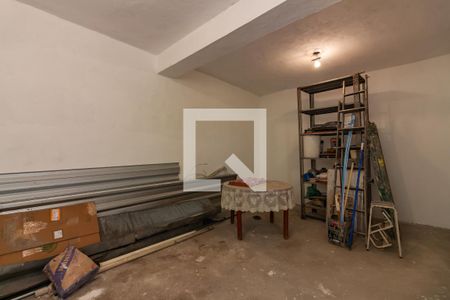 Casa à venda com 225m², 3 quartos e 2 vagas Casa à venda com 225m², 3 quartos e 2 vagasComodo