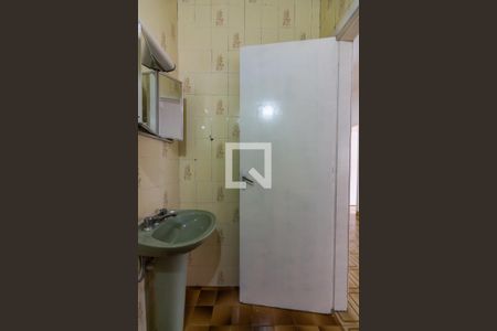 Casa à venda com 225m², 3 quartos e 2 vagas Casa à venda com 225m², 3 quartos e 2 vagasBanheiro 1