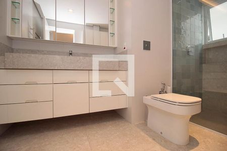 Apartamento para alugar com 115m², 3 quartos e 3 vagas Apartamento para alugar com 115m², 3 quartos e 3 vagasBanheiro da Suíte