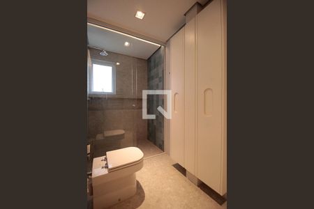 Apartamento para alugar com 115m², 3 quartos e 3 vagas Apartamento para alugar com 115m², 3 quartos e 3 vagasBanheiro da Suíte