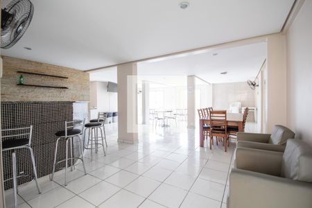 Apartamento à venda com 58m², 2 quartos e 1 vaga Apartamento à venda com 58m², 2 quartos e 1 vagaÁrea comum - Salão de festas