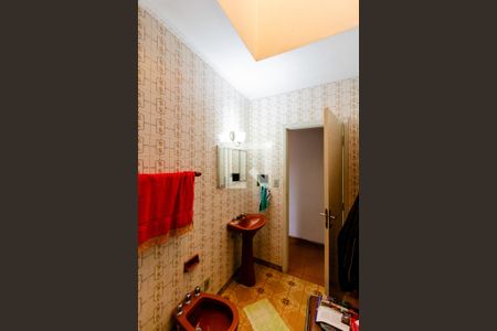 Casa à venda com 168m², 3 quartos e 3 vagasBanheiro