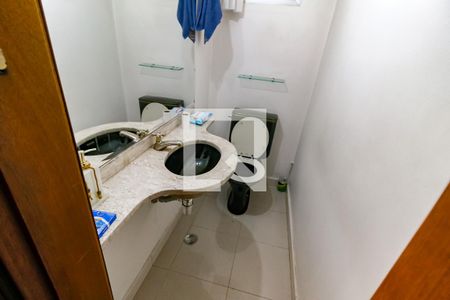 Lavabo de apartamento à venda com 4 quartos, 130m² em Vila Suzana, São Paulo