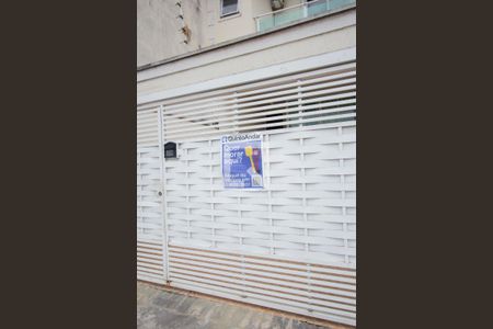 Casa à venda com 160m², 3 quartos e 4 vagas Casa à venda com 160m², 3 quartos e 4 vagasFachada - placa instalada