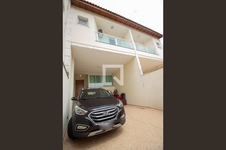 Casa à venda com 160m², 3 quartos e 4 vagas Casa à venda com 160m², 3 quartos e 4 vagasGaragem