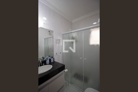 Casa à venda com 160m², 3 quartos e 4 vagas Casa à venda com 160m², 3 quartos e 4 vagasBanheiro