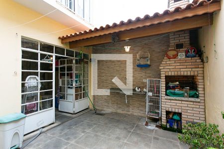Casa à venda com 190m², 4 quartos e 2 vagasQuintal - Churrasqueira