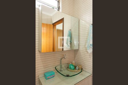 Casa à venda com 190m², 4 quartos e 2 vagasBanheiro dos Quartos