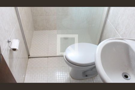 Casa à venda com 185m², 2 quartos e 2 vagasBanheiro Social