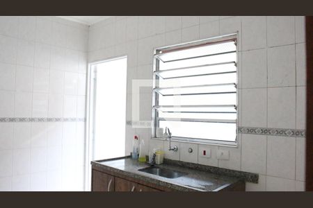 Casa à venda com 185m², 2 quartos e 2 vagasCozinha