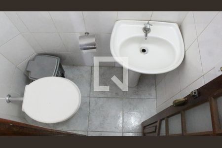 Casa à venda com 185m², 2 quartos e 2 vagasLavabo