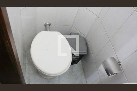 Casa à venda com 185m², 2 quartos e 2 vagasLavabo