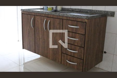 Casa à venda com 185m², 2 quartos e 2 vagasCozinha