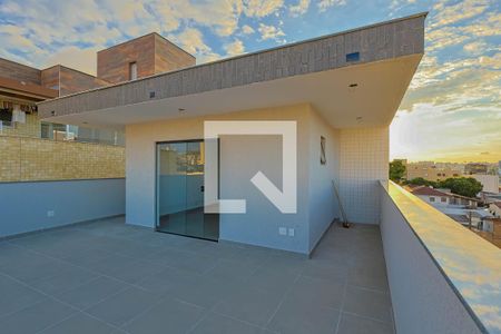 Apartamento à venda com 138m², 2 quartos e 2 vagasCobertura