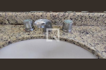 Apartamento para alugar com 63m², 2 quartos e 1 vaga Apartamento para alugar com 63m², 2 quartos e 1 vagaBanheiro