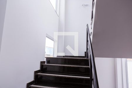 Apartamento à venda com 42m², 2 quartos e sem vagaEscada