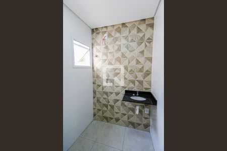Banheiro da Suíte 1 de casa à venda com 2 quartos, 68m² em Jardim Utinga, Santo André