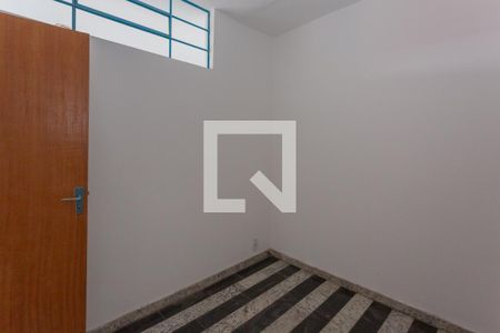 Quarto 1 de apartamento para alugar com 2 quartos, 45m² em Lagoinha, Belo Horizonte