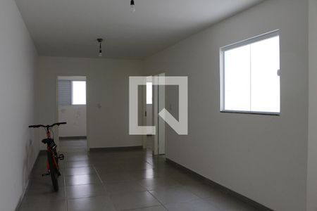 Casa de condomínio para alugar com 58m², 2 quartos e sem vagaSala/Cozinha