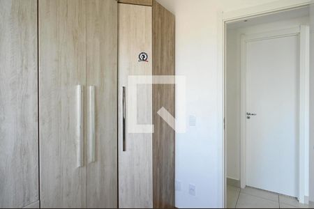 Quarto 2 de apartamento à venda com 2 quartos, 32m² em Parque Fongaro, São Paulo