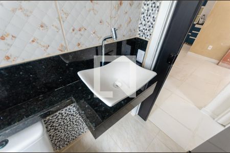 Apartamento para alugar com 61m², 2 quartos e 1 vaga Apartamento para alugar com 61m², 2 quartos e 1 vagaBanheiro