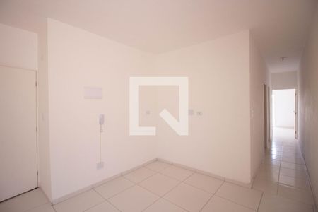 Sala/Cozinha de apartamento à venda com 2 quartos, 45m² em Vila Carmosina, São Paulo