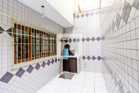 Casa à venda com 260m², 4 quartos e 4 vagas Casa à venda com 260m², 4 quartos e 4 vagasÁrea Externa