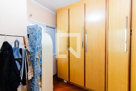 Casa à venda com 260m², 4 quartos e 4 vagas Casa à venda com 260m², 4 quartos e 4 vagasQuarto 2