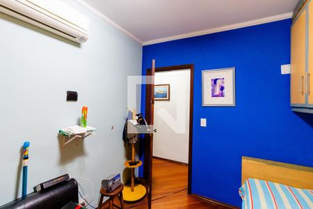 Casa à venda com 260m², 4 quartos e 4 vagas Casa à venda com 260m², 4 quartos e 4 vagasQuarto 3