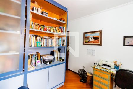 Casa à venda com 260m², 4 quartos e 4 vagas Casa à venda com 260m², 4 quartos e 4 vagasQuarto 4