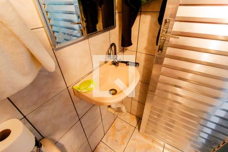 Casa à venda com 260m², 4 quartos e 4 vagas Casa à venda com 260m², 4 quartos e 4 vagasLavabo