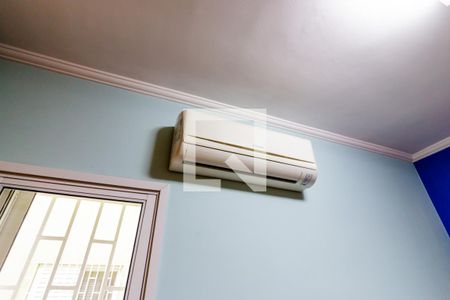 Casa à venda com 260m², 4 quartos e 4 vagas Casa à venda com 260m², 4 quartos e 4 vagasDetalhe