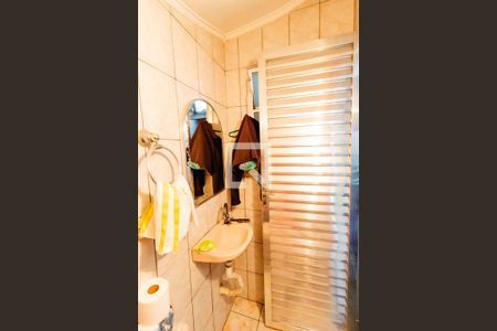 Casa à venda com 260m², 4 quartos e 4 vagas Casa à venda com 260m², 4 quartos e 4 vagasLavabo