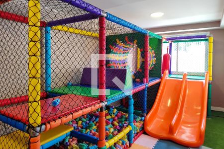 Apartamento à venda com 60m², 2 quartos e sem vagaÁrea comum - Playground