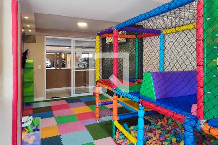 Apartamento à venda com 60m², 2 quartos e sem vagaÁrea comum - Playground