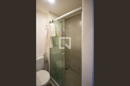 Apartamento à venda com 60m², 2 quartos e sem vagaBanheiro da Suíte