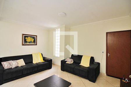 Casa à venda com 219m², 3 quartos e 4 vagasSala