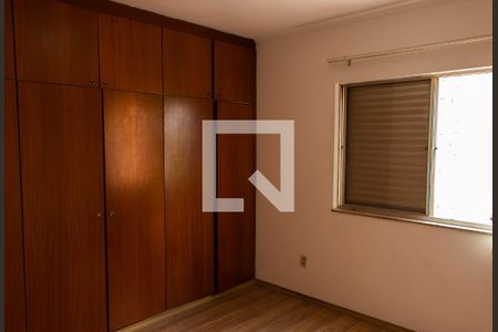 Quarto  de apartamento à venda com 1 quarto, 60m² em Centro, Campinas