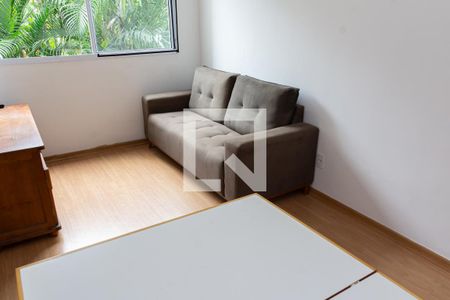 Sala de apartamento para alugar com 2 quartos, 45m² em Guaratiba, Rio de Janeiro