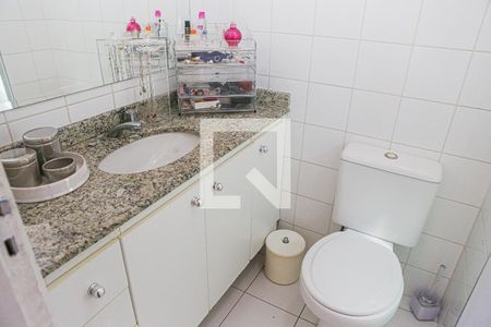 Banheiro da Suíte de apartamento à venda com 3 quartos, 93m² em Vila Assunção, Santo André